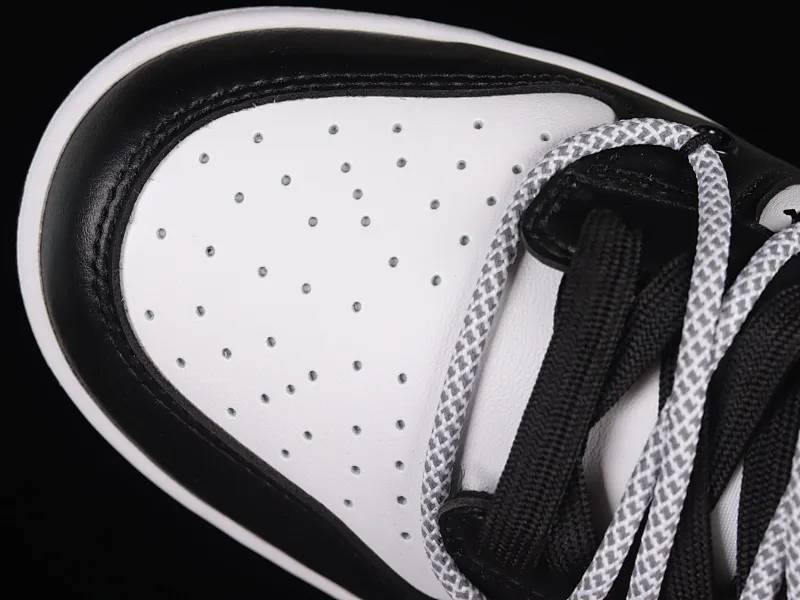 All Categories Nk SB Dunk Series Nk SB Dunk Low Low-top Sneakers Nk Dunk Low Black and White Red Panda Valentine's Day Customized Deconstructed Strap Casual Sneakers DD1503-106